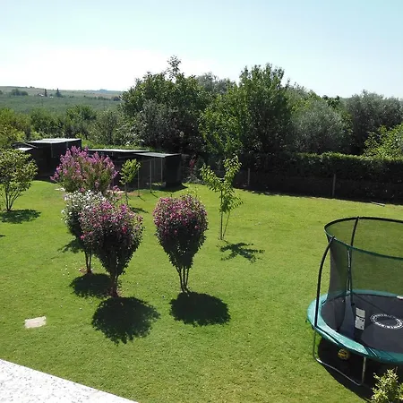 Zambratija 14557a Apartman *